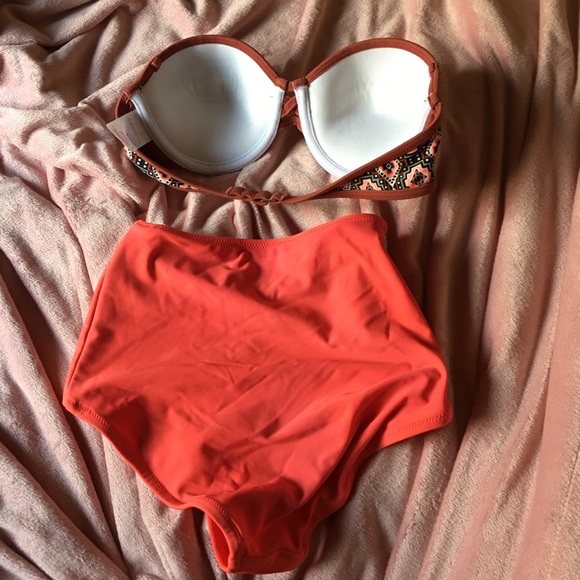 Crochet bikini set - Picture 2 of 3